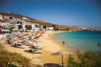 Пляж Агиос Стефанос