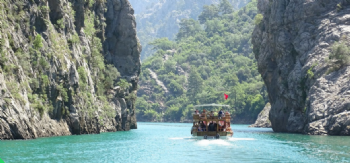 ЭКСКУРСИЯ НА ЛОДКЕ ПО ЗЕЛЕНОМУ КАНЬОНУ АНТАЛИИ