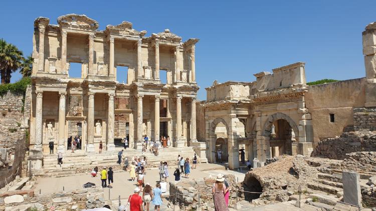 EPHESUS-TOUR AB MARMARIS inklusive Frühstück und Mittagessen.