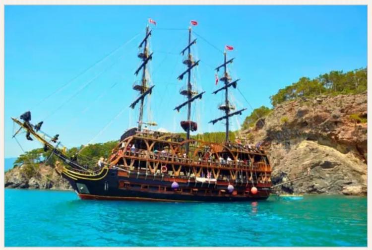 BODRUM PIRATENBOOTSTOUR