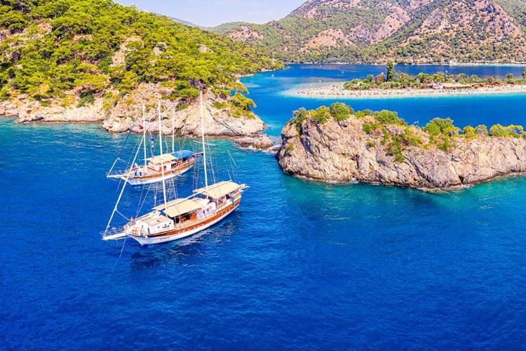 KUSADASI-BOOTSTOUR